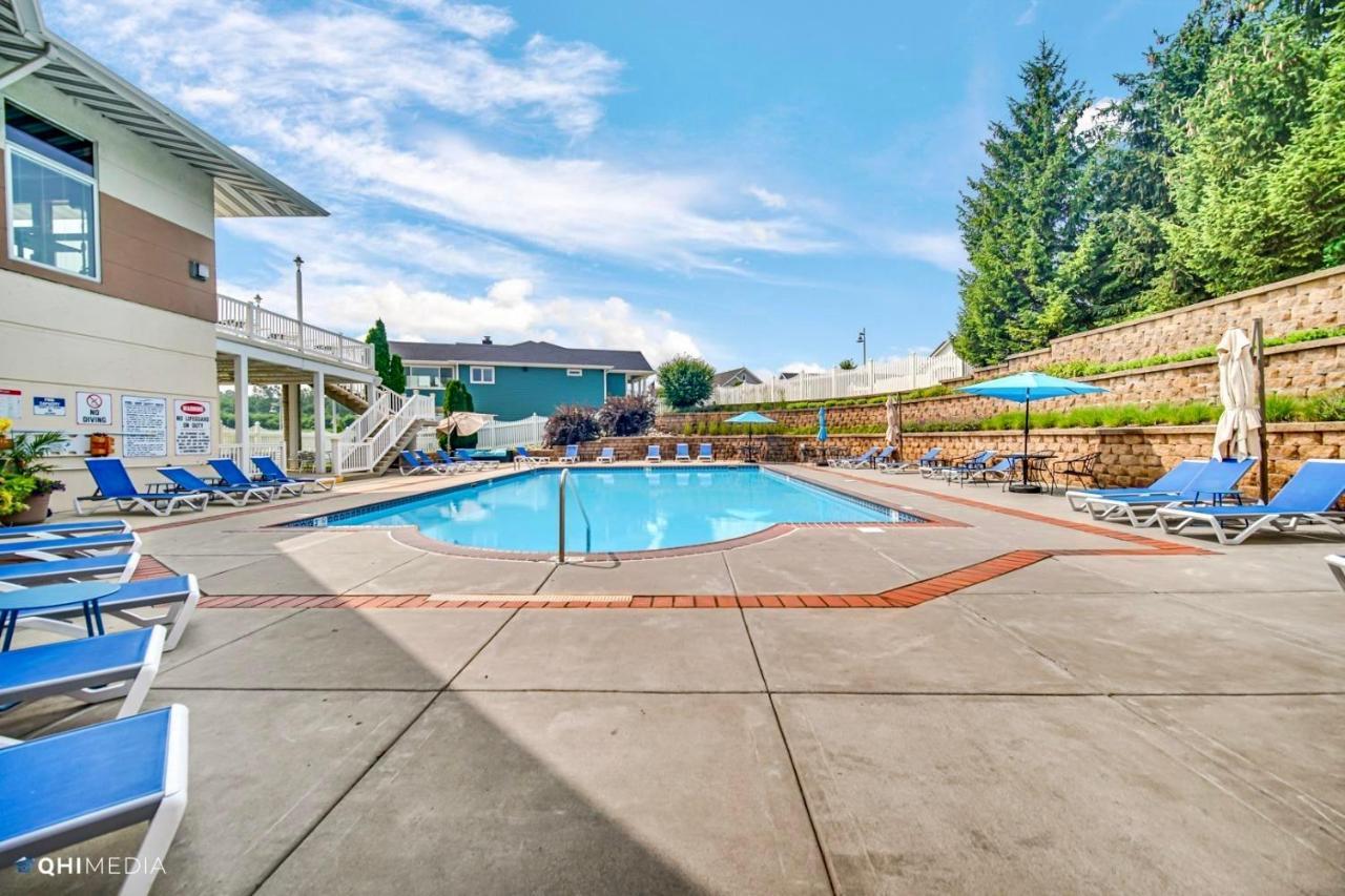 Serenity On The Shores Portage Exterior photo